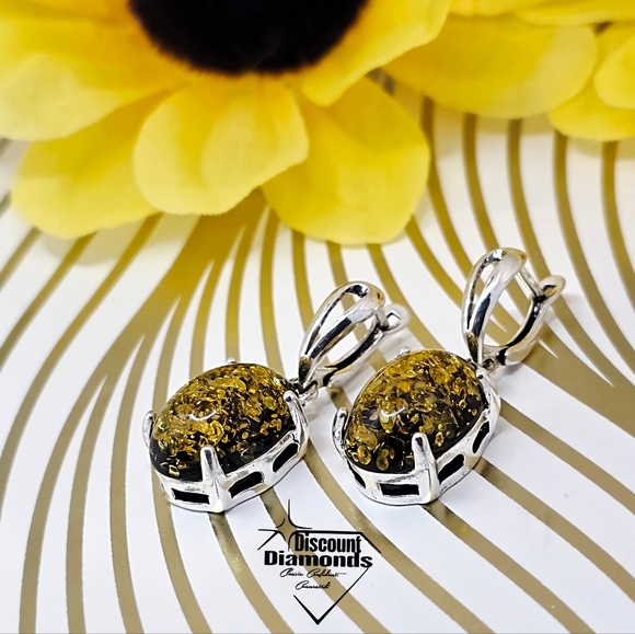 Natural Quartz Dangle Drop Leverback Earrings - Picture 9 of 11